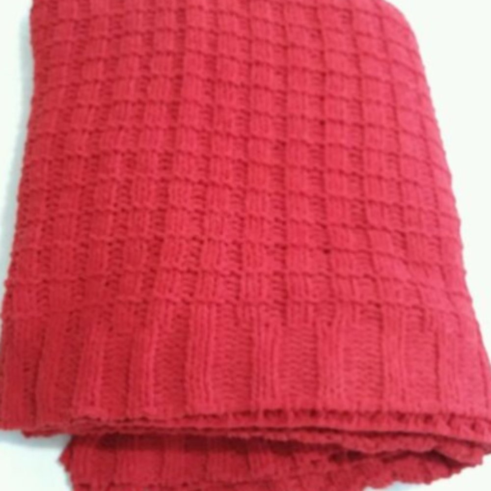 Red Chenille Throw Blanket - Picture 4 of 6